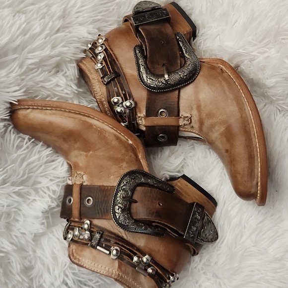 Freebird by Steven SALOON Booties - Picture 8 of 11